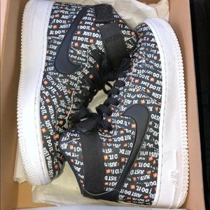 Nike Women’s Air Force 1 HI LX LTHR ‘JUST DO IT